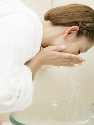 仙骨矯正と座骨神経痛の改善について